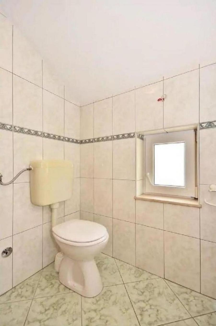 Apartment Toma Omis Bagian luar foto