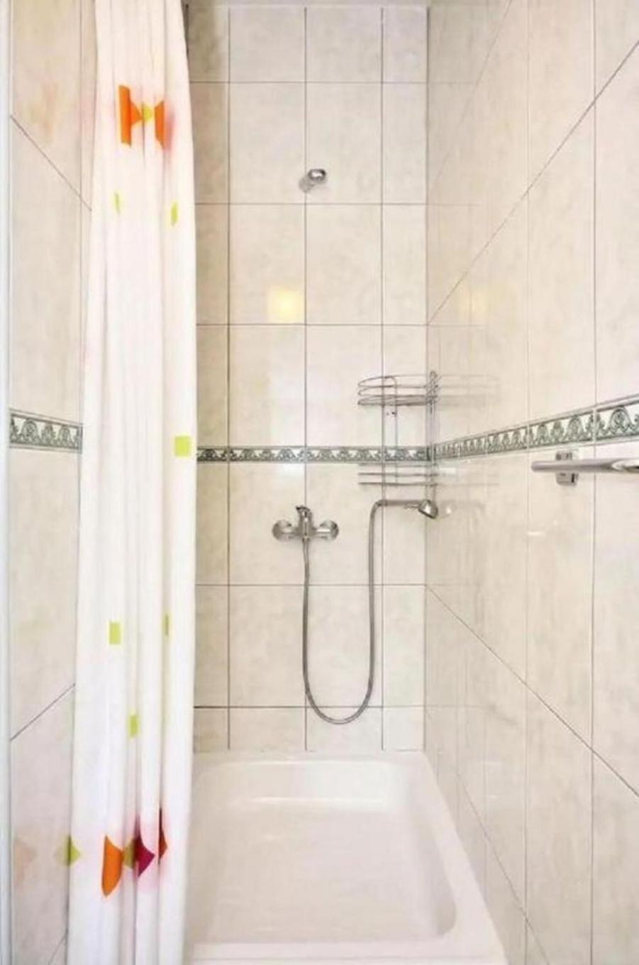 Apartment Toma Omis Bagian luar foto